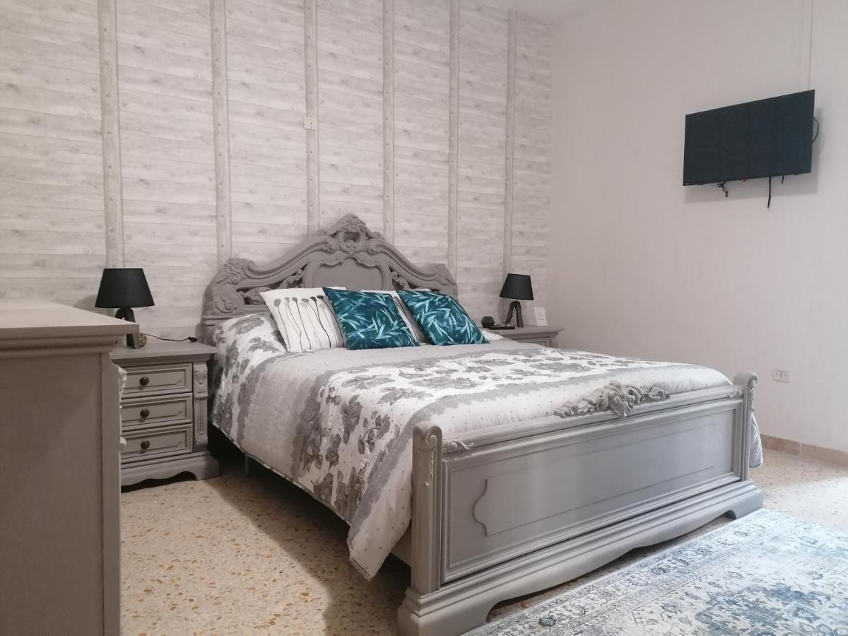 مبيت وإفطار Musellaro Casa Rosa Abruzzo المظهر الخارجي الصورة