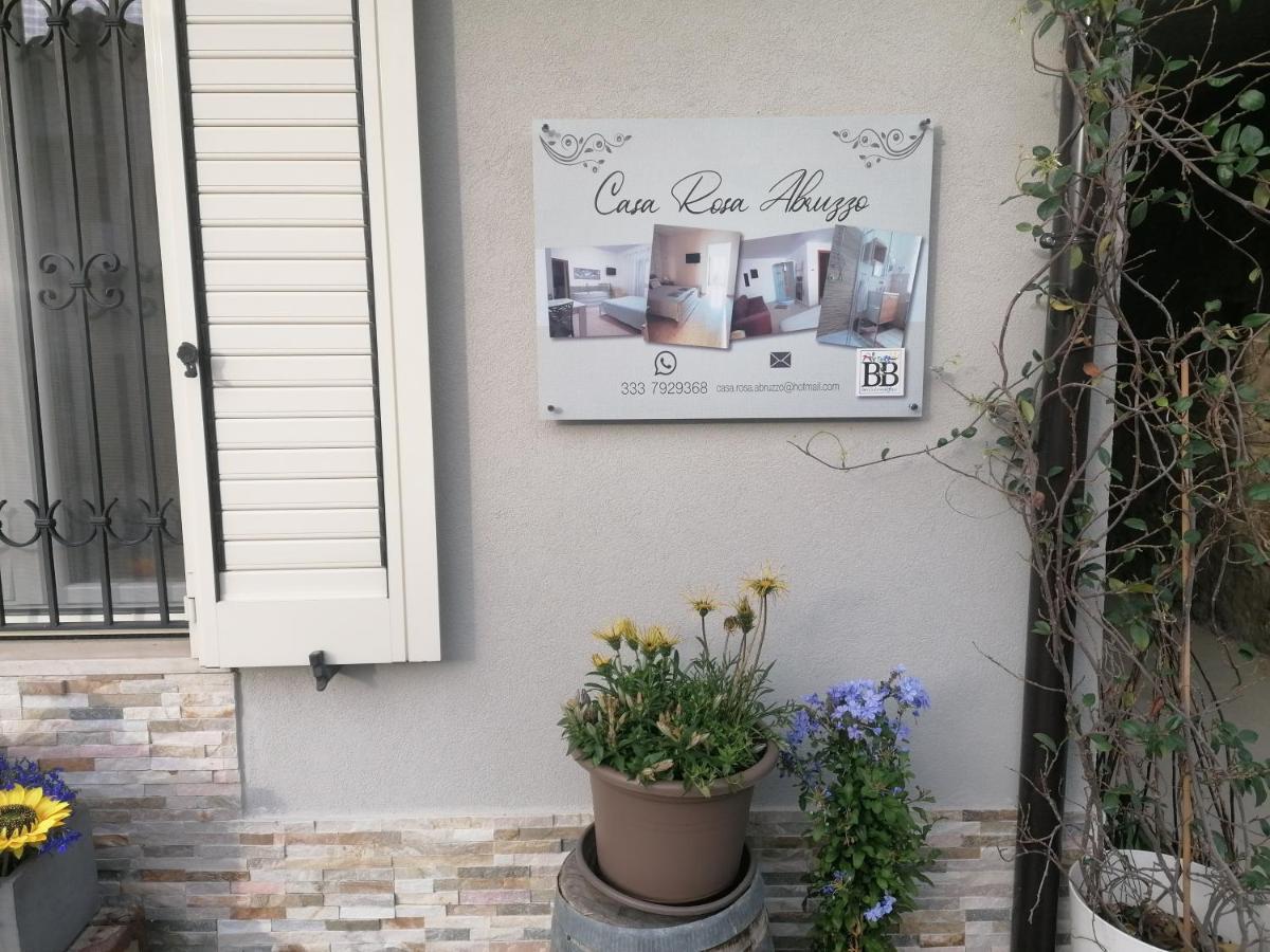 مبيت وإفطار Musellaro Casa Rosa Abruzzo المظهر الخارجي الصورة
